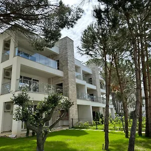  Apartament Eme - Kompleksi San Pietro, Gjiri I Lalzit Albania
